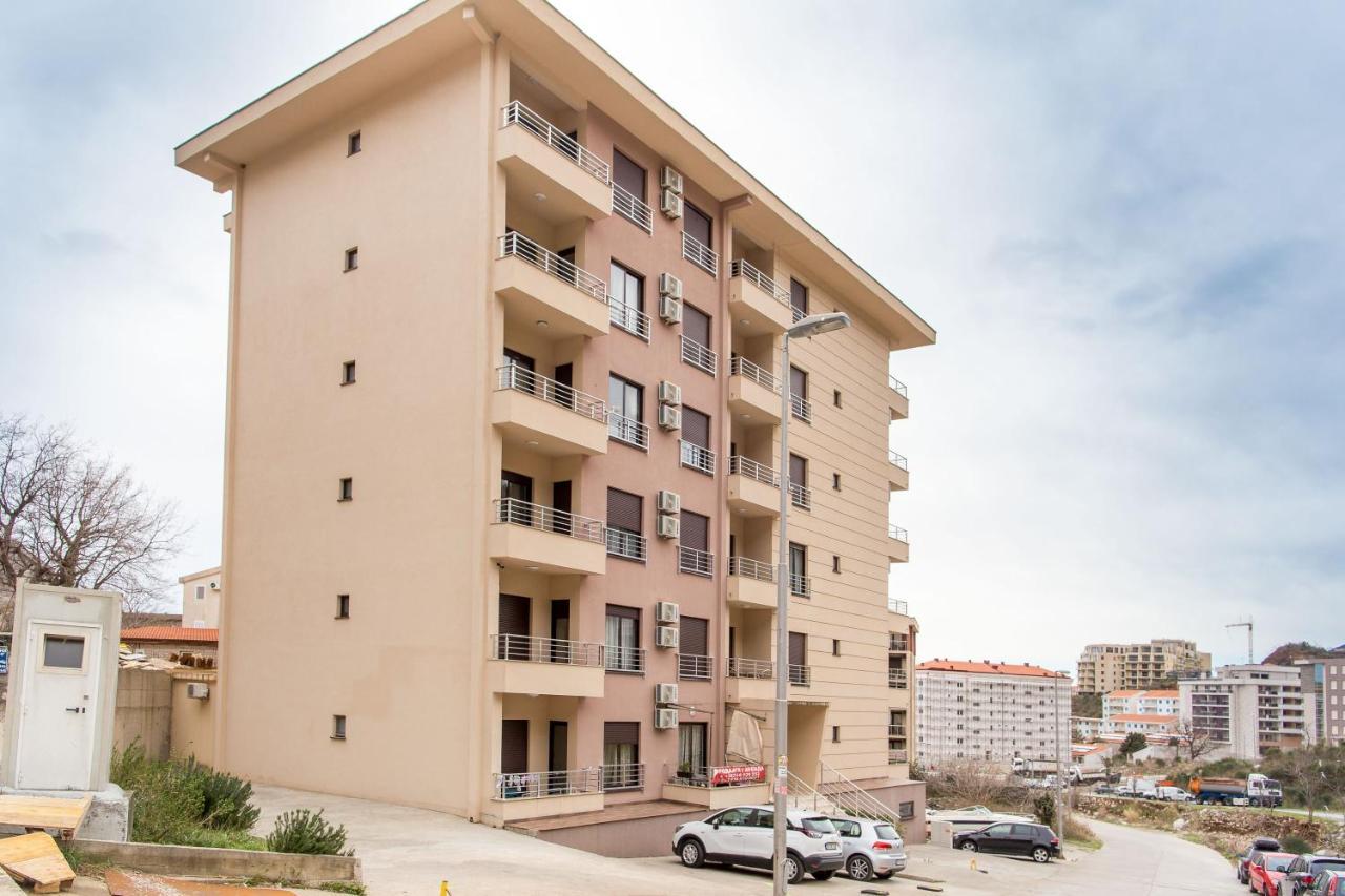 Becici - Andrea Apartman Εξωτερικό φωτογραφία